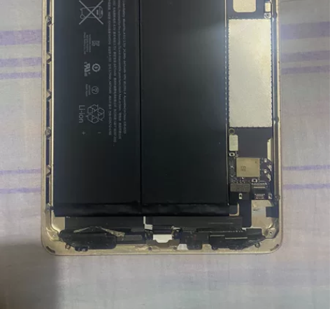 苹果mini3 金色 64g 没有屏幕，无...