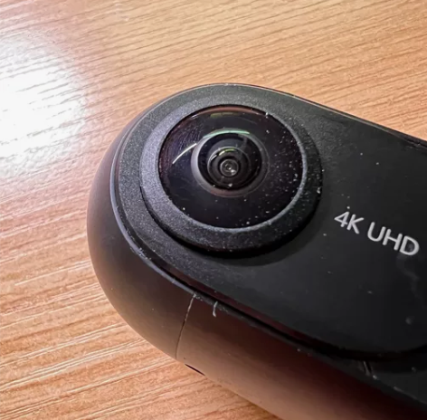 Insta360 one 全景相机 外观自...