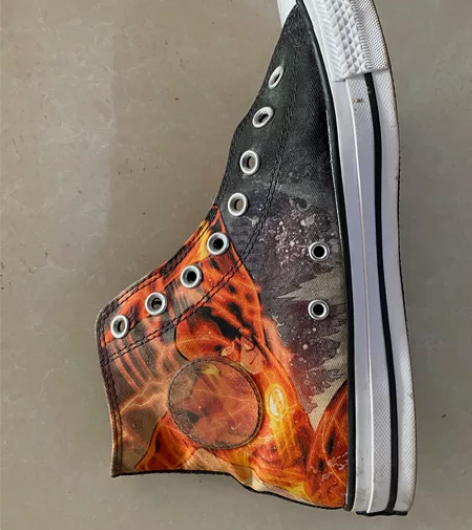 匡威dc联名闪电侠 41.5码 由于买小了...