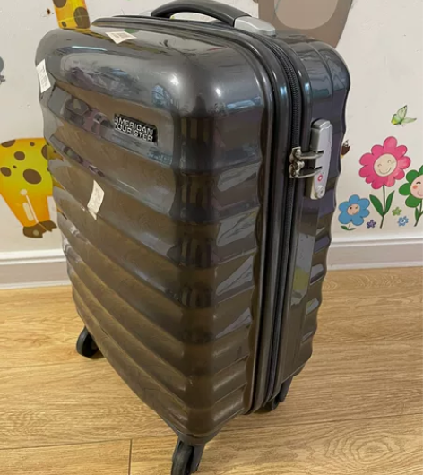 美旅20寸拉杆箱，旅行箱，轻便好用，9成新...