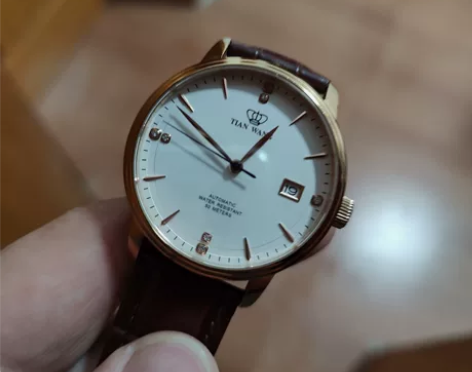 天王手表51001 自己戴的当时买了俩千多...