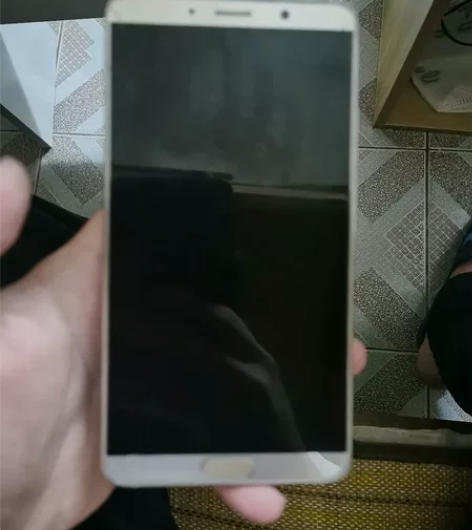华为mate10 4+64g 85新，功能...