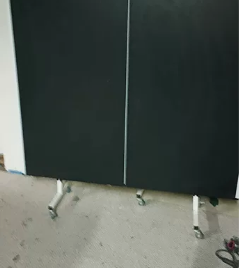 乒乓球台买的时候两千多。现在卖价700元 ...