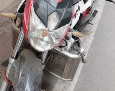 125飞鹰摩托车行车正常，必须过户，价格1...