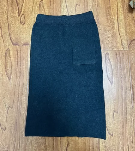 包臀裙针织裙 全新 实体店购入，是软软的触...