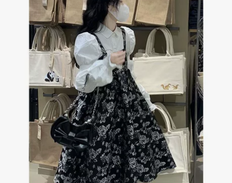 网店不开了,低价处理。春季新款ins时尚套...