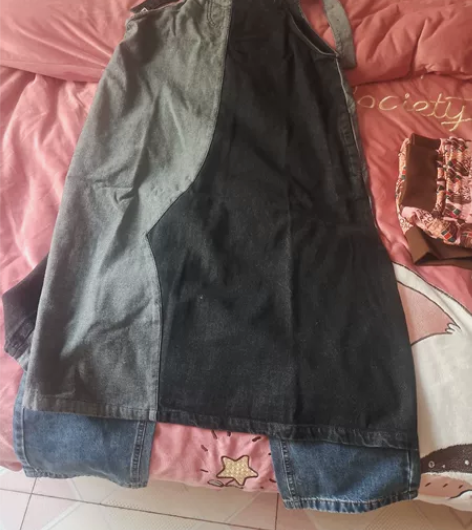 全新带吊牌，S码，拼色撞色宽松牛仔背带裙 ...