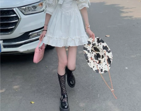 韩版ins法式甜美吊带连衣裙女高腰显瘦温柔...