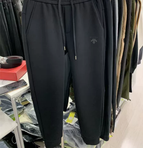 全新休闲裤 男装店年底清货 号码齐全 加绒...