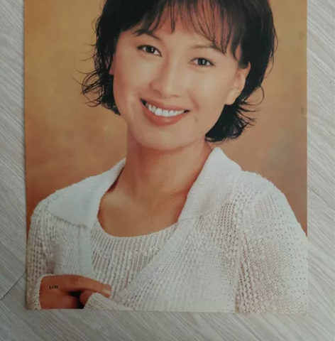 品名：90年代明星海报陈秀雯李若彤2张合售...