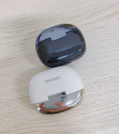 唐麦W11耳机，出售左耳50一只，黑白都有...