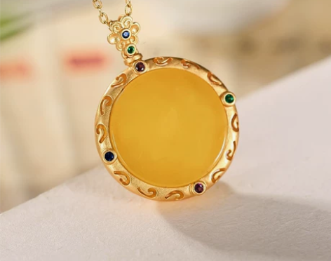 在售珠宝首饰均为全新！保真！保真！主材为天...