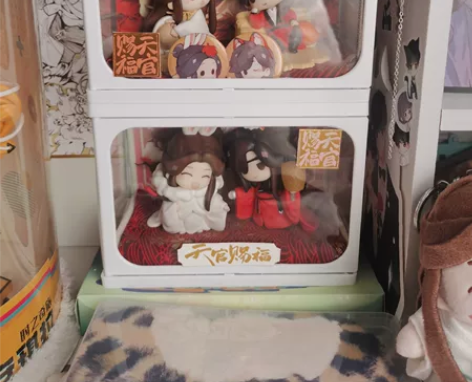 天官赐福Q版手办 两对带图片盒子，我自己有...