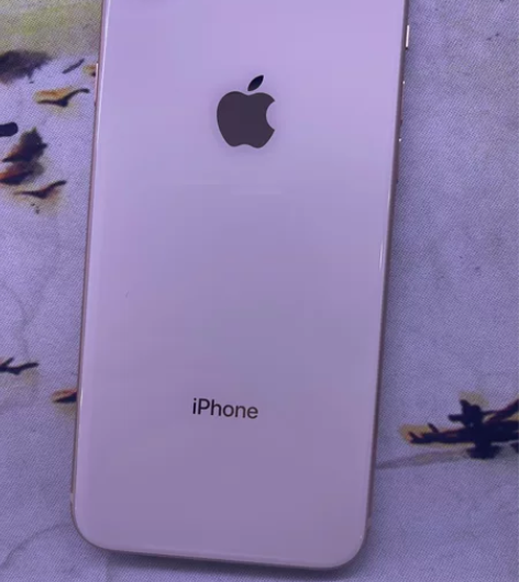 苹果8 64 屏幕小瑕疵 电池86 仅更换...