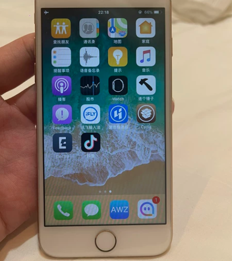 自用原装苹果8，11.4.1系统机，64G...
