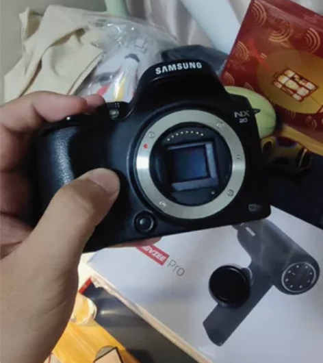 Samsung/三星 NX20国际版！成色...