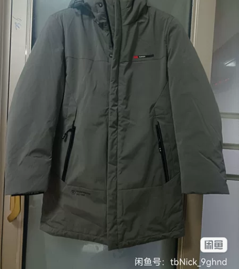 阿玛尼男士加厚羽绒服:是全新的:质量很好:...