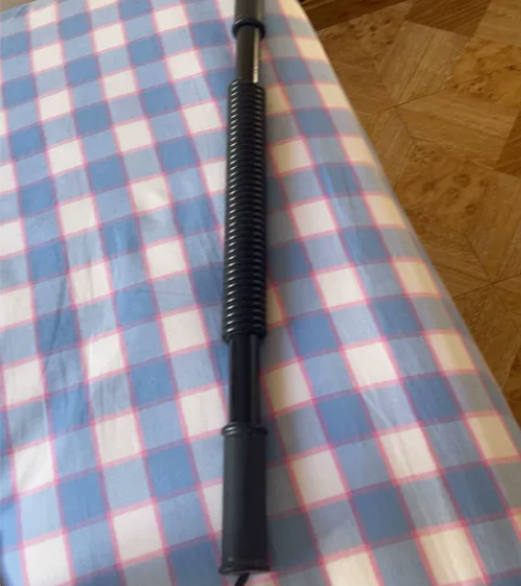 40kg 臂力棒 用过一次 感兴趣的话点...