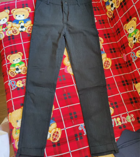 牛仔裤xl码 实体店150多购入 几乎全新...