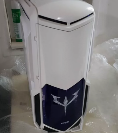 游戏悍将机箱，自取，巢湖学院周边 感兴趣的...