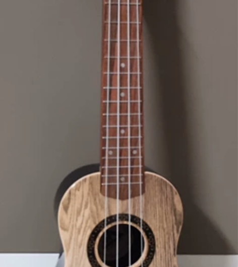 尤克里里初学者成人学生小吉他，全新买回来就...