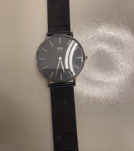 DW手表自己用的，男生女生都可以戴～ 感兴...
