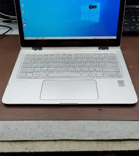 惠普笔记本 Spectre x360 翻转...