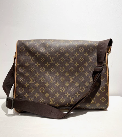 搁置品！原装中古路易威登稀有款底扣式男包 ...