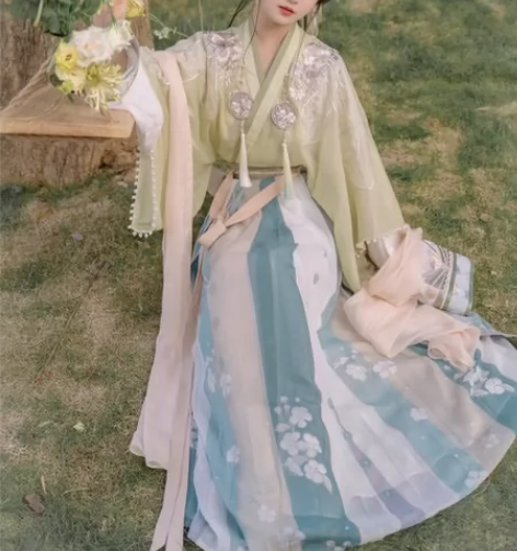 远山乔【鹑首·乐灵】汉服女春款晋制二重衣一...