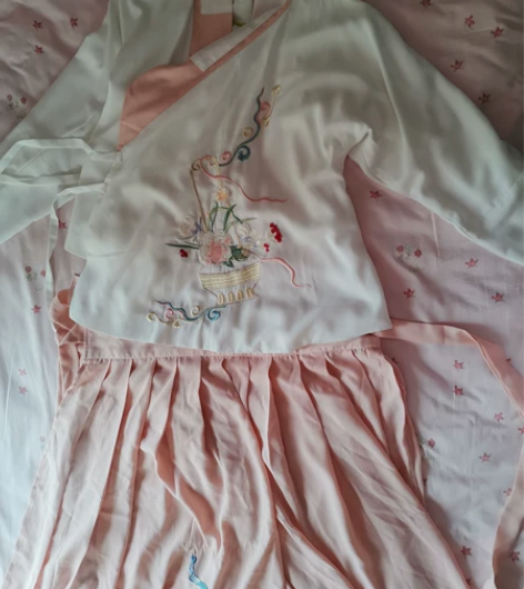 都城南庄的汉服,小豆蔻。非常好看,粉嫩色系...