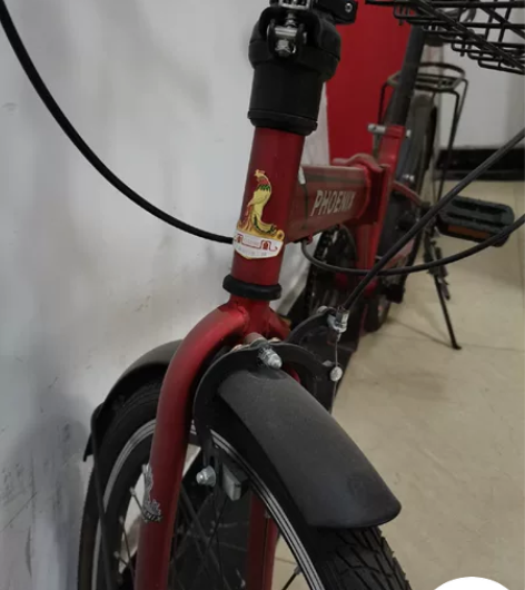 凤凰牌自行车，小巧轻便，可折叠。外出游玩的...