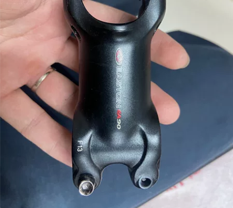 伊斯顿把立，成色还可以，便宜出 感兴趣的话...