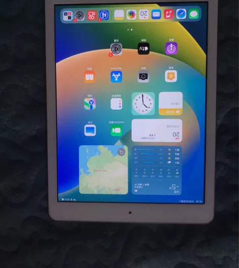 ipad第五代128g  功能完好，一切正...