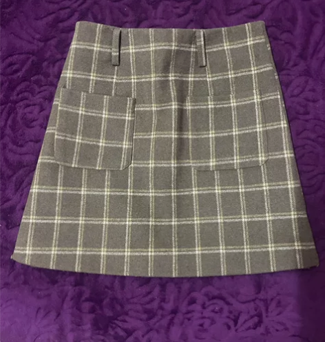 棕色格纹包臀裙 毛呢感 太棒了穿不了了 实...