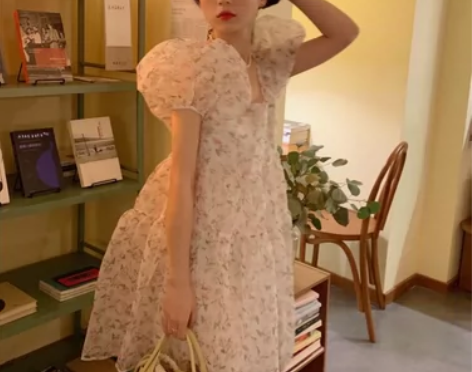甜美初恋设计感白色裙子夏季蓬蓬裙小个子泡泡...