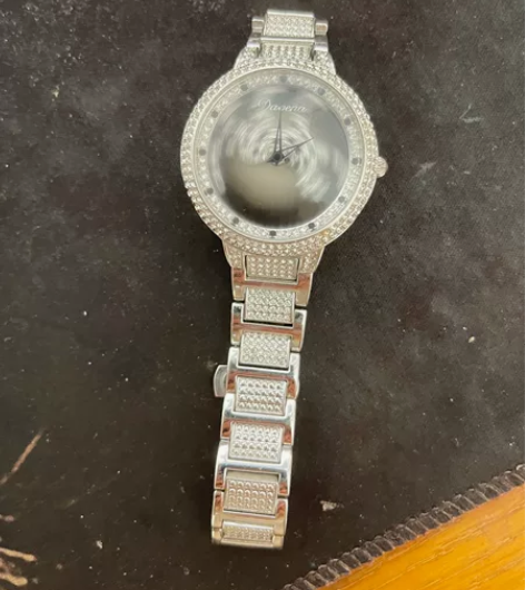 Davena手表，时来运转。黑色机械表盘，...