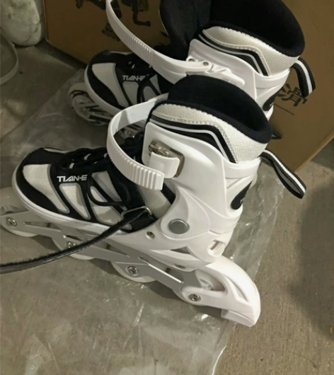 【实体店转租不做了】溜冰鞋成人旱冰轮滑鞋成...