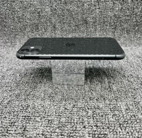 iPhone 11国行128g黑色，成色看...