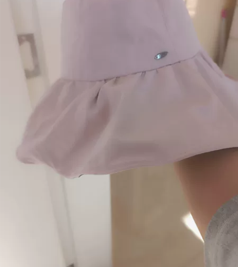 浅粉色宽沿防紫外线遮阳帽 内里有防紫外线黑...