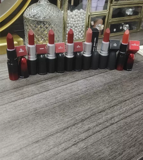 闲置MAC口红有的试过色，过生日朋友送我的...