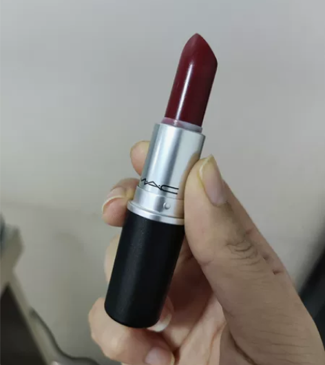 Mac口红108 保真 全新 批号：AB9...