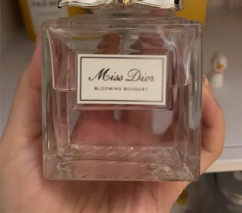 迪奥花漾甜心香水100ml 19年澳门购入...