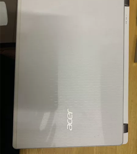 宏基笔记本AspireV13，自用，成色九...