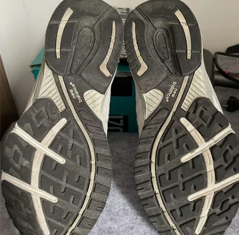 新百伦993nb993正品，为避免争论定义...