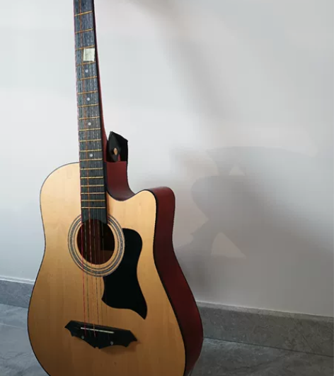 [号外][号外][号外]初中想要一把吉他，...