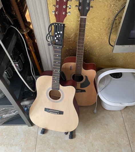 天津吉他自己 最大尺寸的 都刚换完琴弦 感...