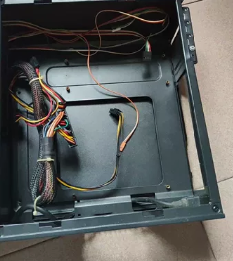 超频3 精灵itx小机箱，带230w电源，...