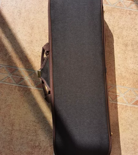 在家闲置，金雀小提琴。琴声柔和。 感兴趣的...