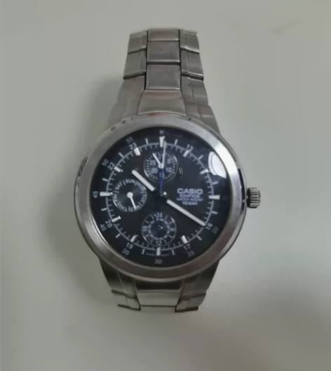 闲置卡西欧表，有需要的来。 感兴趣的话点“...