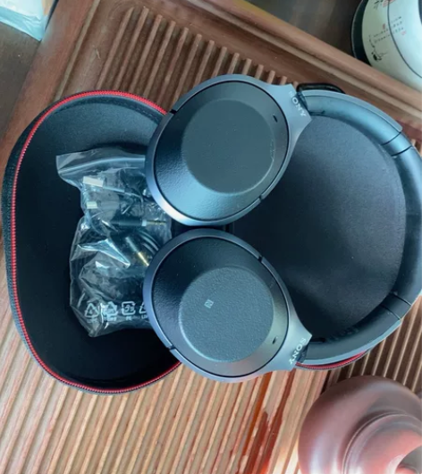 索尼头戴式耳机 感兴趣的话点“我想要”和我...